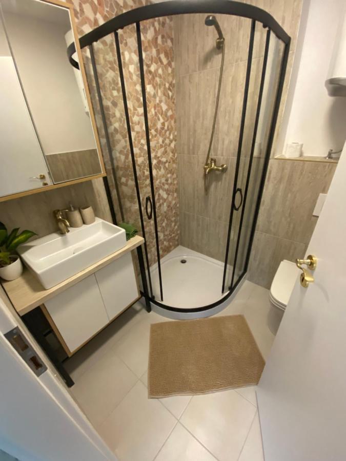 Hisa Megiclinic - Apartments & Healing Center كوباريد المظهر الخارجي الصورة